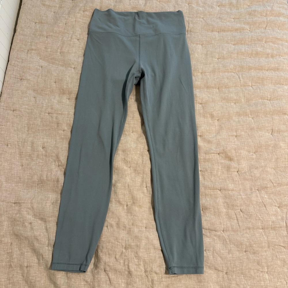 Vuori all the feels leggings Size Medium